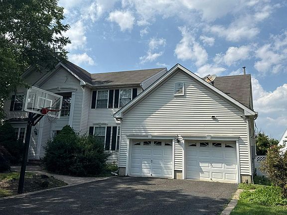 4th image of 24 Wendover Rd