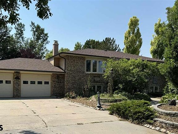 3rd image of 4310 Birch Ave