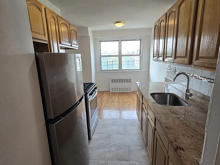 2015 Bruckner Blvd #6A — Photo 5