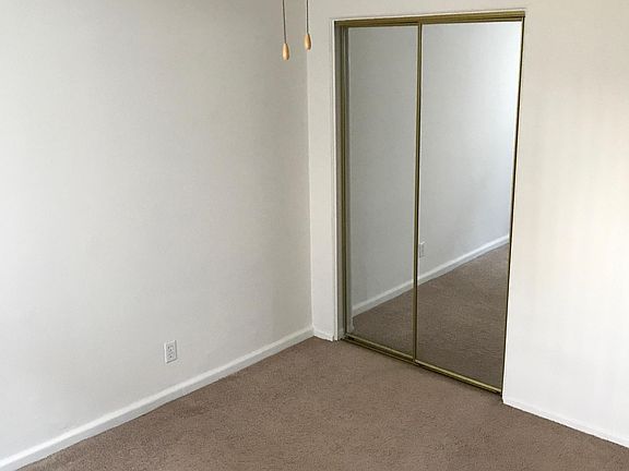 5th image of 6045 Whitsett Ave #Ryhugr32z