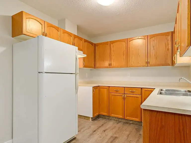 5320 47th Ave #202 — Photo 5