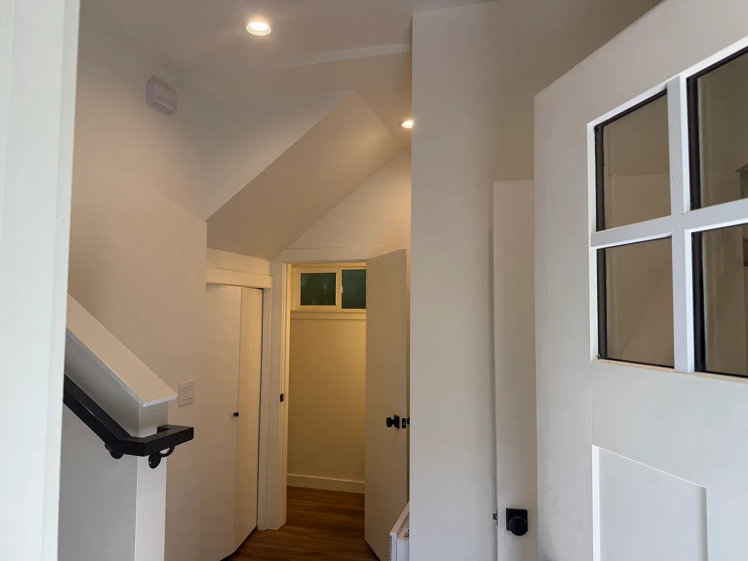 2 bed, 2.5 bath, 600 sqft, $2,999 — Photo 1