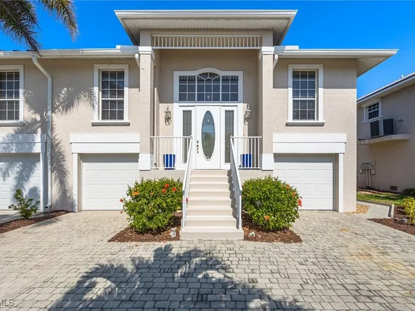 12206 Siesta Dr, Fort Myers Beach, FL 33931