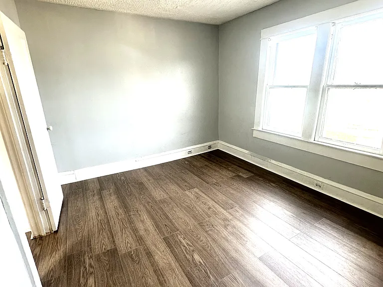 828 Cherry St — Photo 9