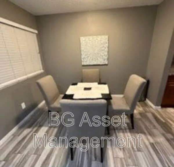 2417 Northrop Ave #2 — Photo 12