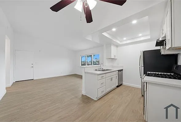 1071 Junipero Ave #302 — Photo 7