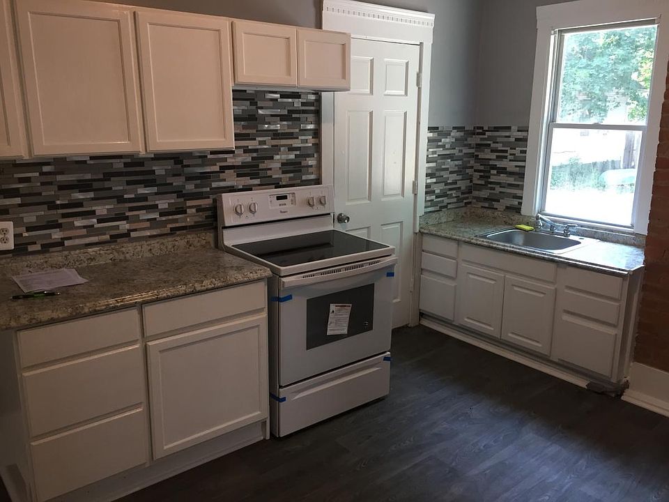 1st image of 54 W Tallmadge Ave #1