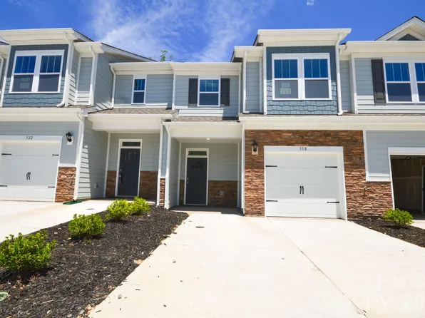 405 Creekview Rd, Hendersonville, NC 28792