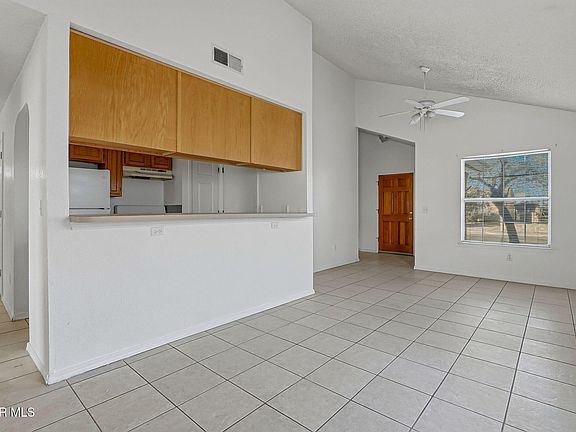 5th image of 11960 Willowmist Ave