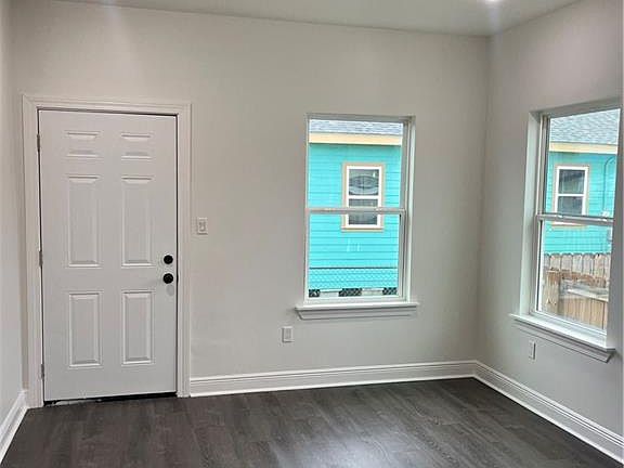 5th image of 1140-42 Deslonde St