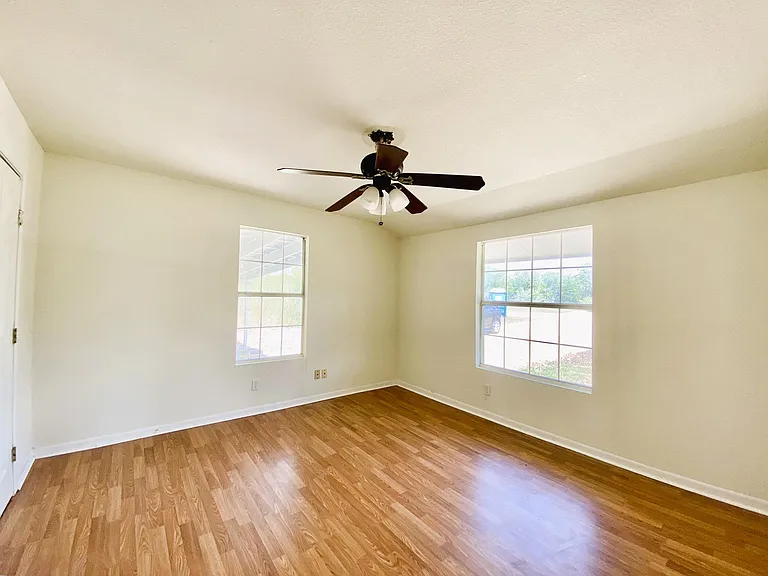 235 Jasmine Ln — Photo 13