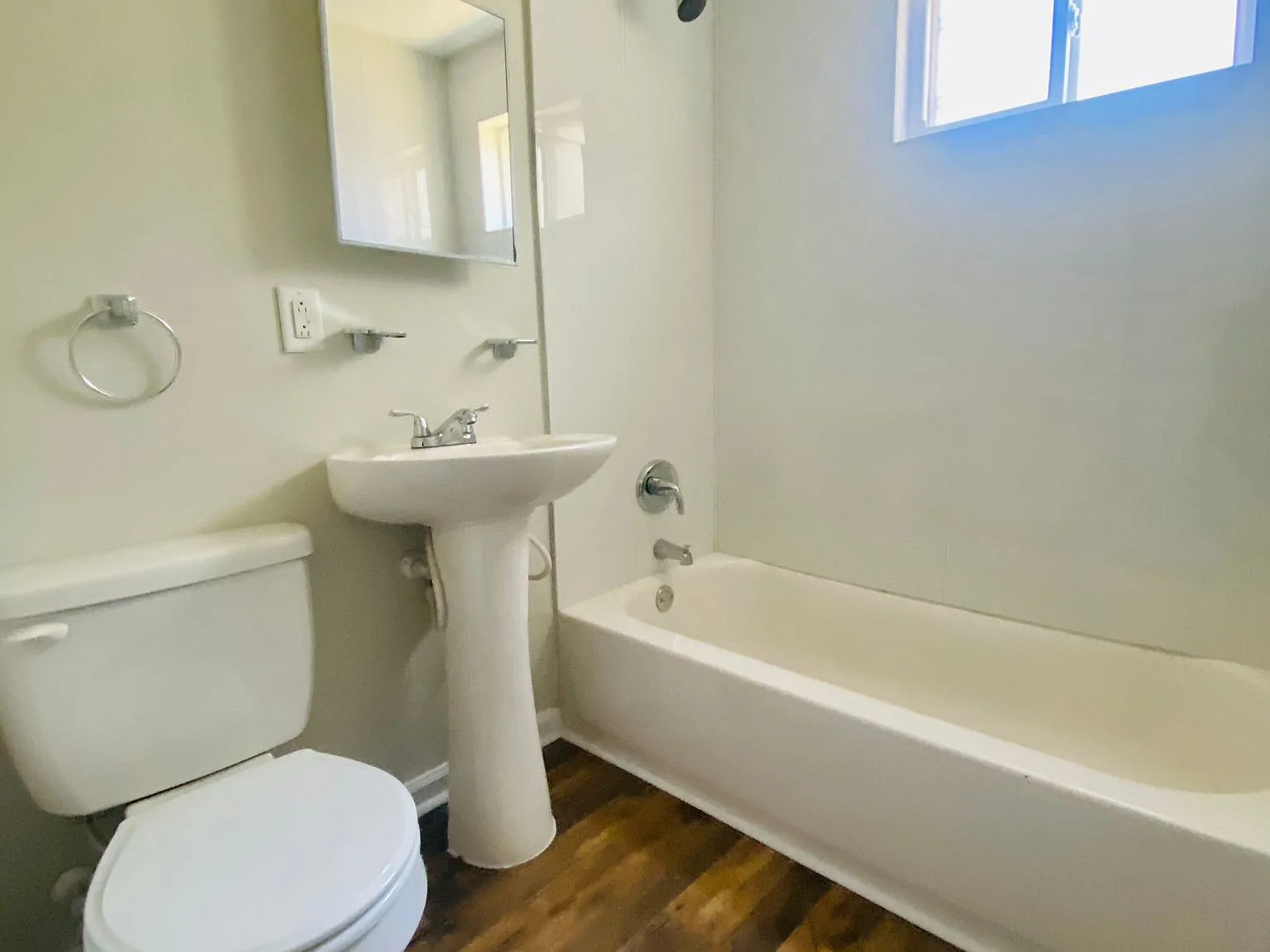 1 bed, $825 — Photo 2