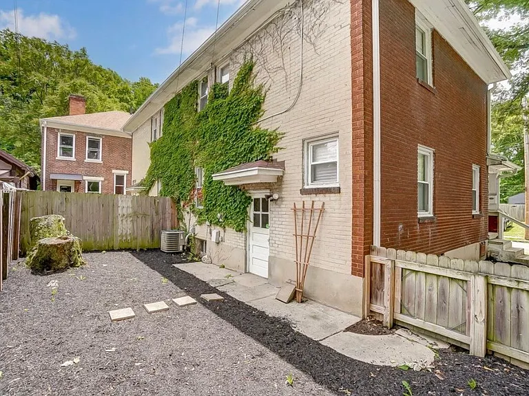 128 Cross St — Photo 13