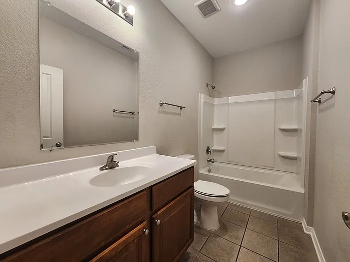 15564 Palmira Ave — Photo 10