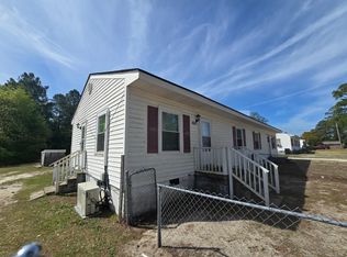 1547 Center St, Fayetteville, NC 28311
