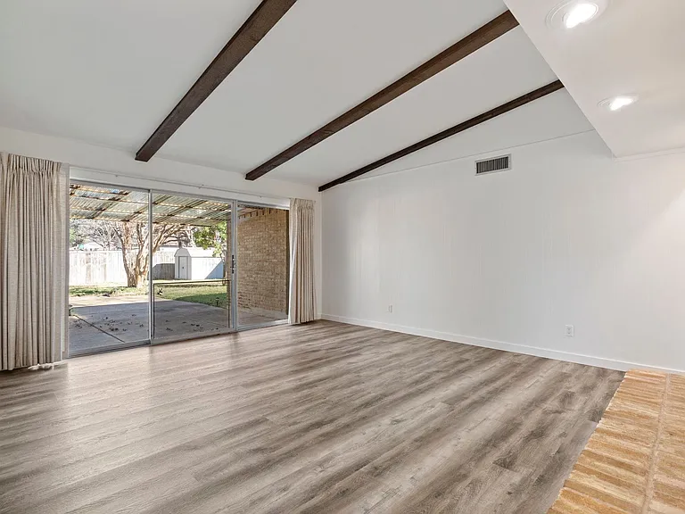 12611 High Meadow Dr — Photo 5