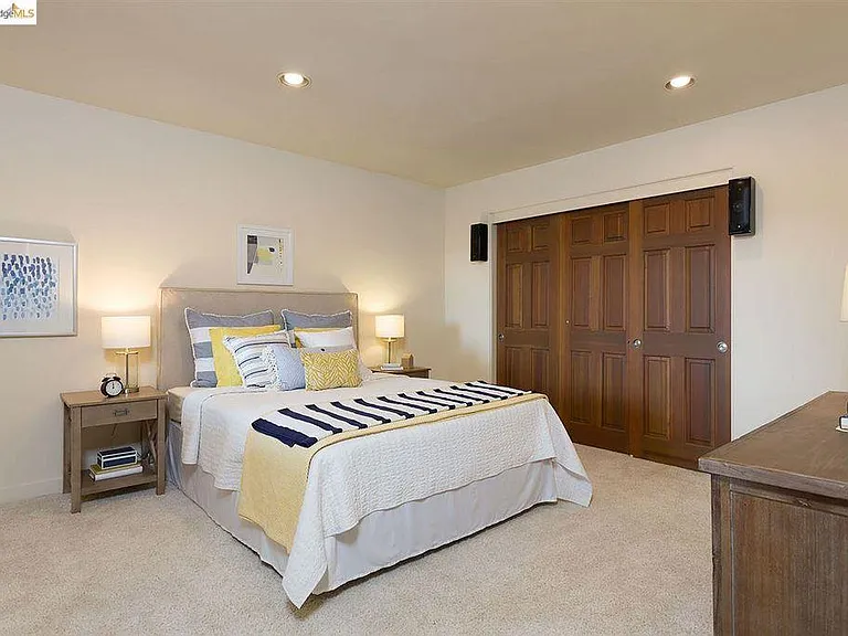 930 Aquarius Way — Photo 23