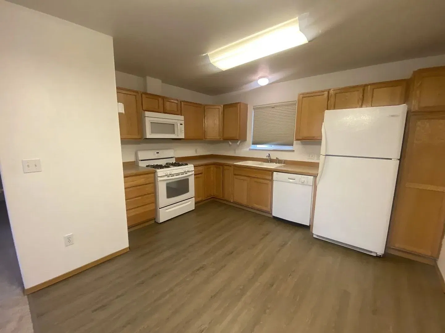 2732 Berryman Ln — Photo 2