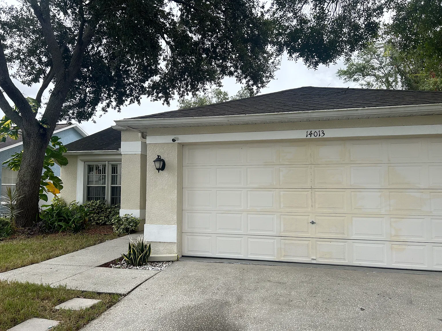 3 bed, 1270 sqft, $2,300 — Photo 1