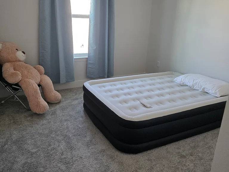 tenants bedroom, that they can furnish