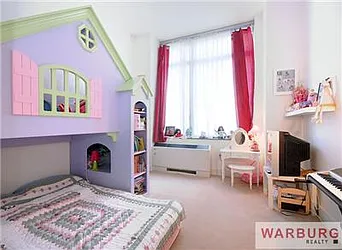 Rented by Warburg