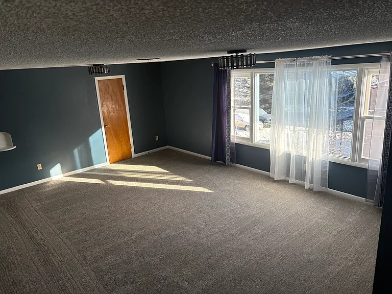 909 W Olive St #A — Photo 25