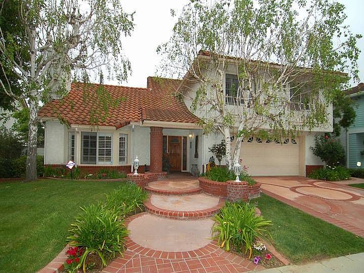 1st image of 29556 Fountainwood St