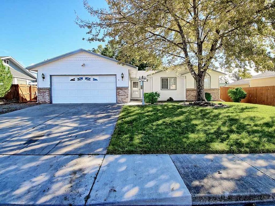 1st image of 680 1/2 W Moorland Cir