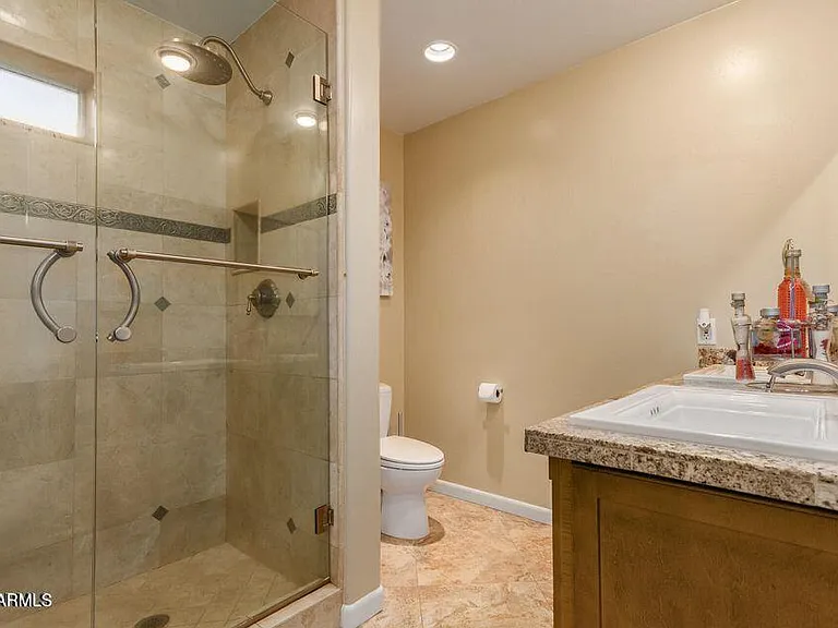 2705 W Summit Pl — Photo 8