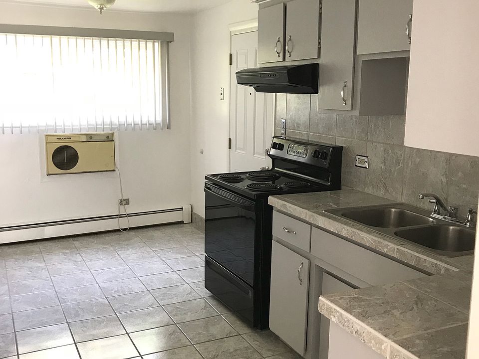 1st image of 14446 S Torrence Ave APT 3D