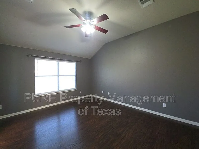 18401 Hees Ln — Photo 24