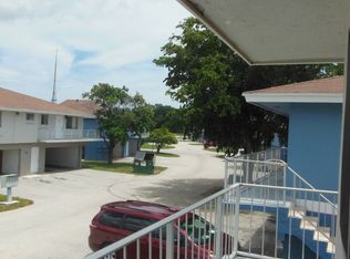 101 E Tiffany Dr APT 4, Mangonia Park, FL 33407