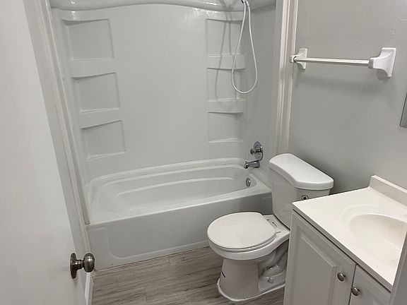 5th image of 8351 9th Way N