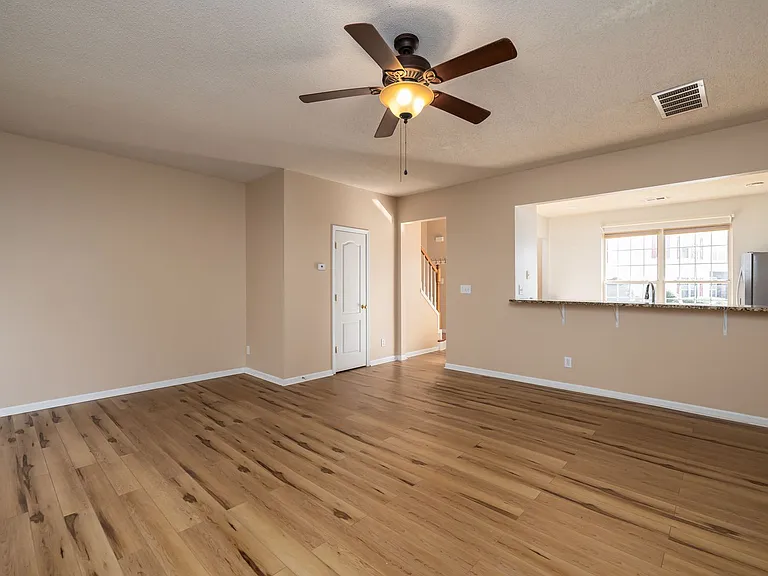 3959 Katherine Way — Photo 12