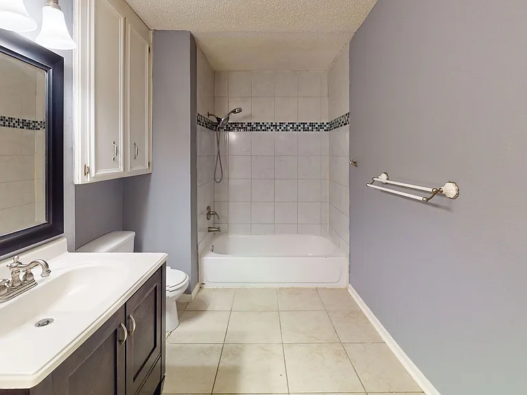 1404 E Vardeman Ave — Photo 11