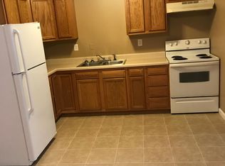 413 Fletcher St, De Soto, MO 63020