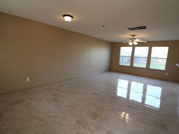 3rd image of 20730 Dewberry Creek Ln