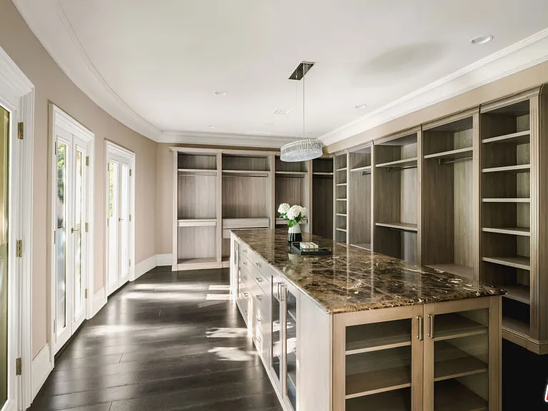 1350 Benedict Canyon Dr — Photo 10