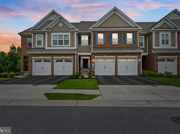 2609 Vardon Ln, Ellicott City, MD 21042