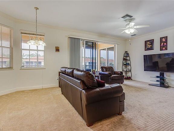 4th image of 5120 W Hyde Park Ct APT 201