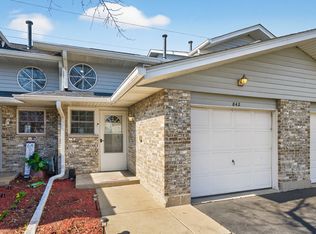842 N Tamarac Blvd, Addison, IL 60101