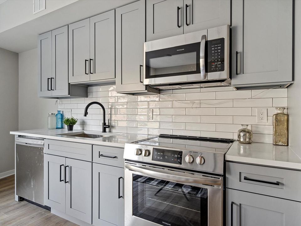 1st image of 3515 Midvale Ave #6ec839c94