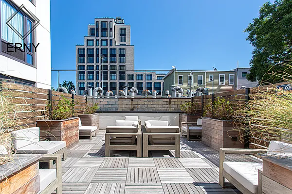 Rented by ERNY LLC | media 43