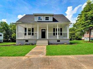 604 Jefferson St, Clinton, SC 29325