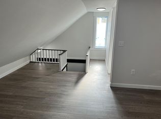 28 Thurston Ave #3, Newport, RI 02840