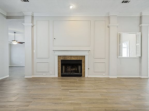 4th image of 2911 Stonepointe