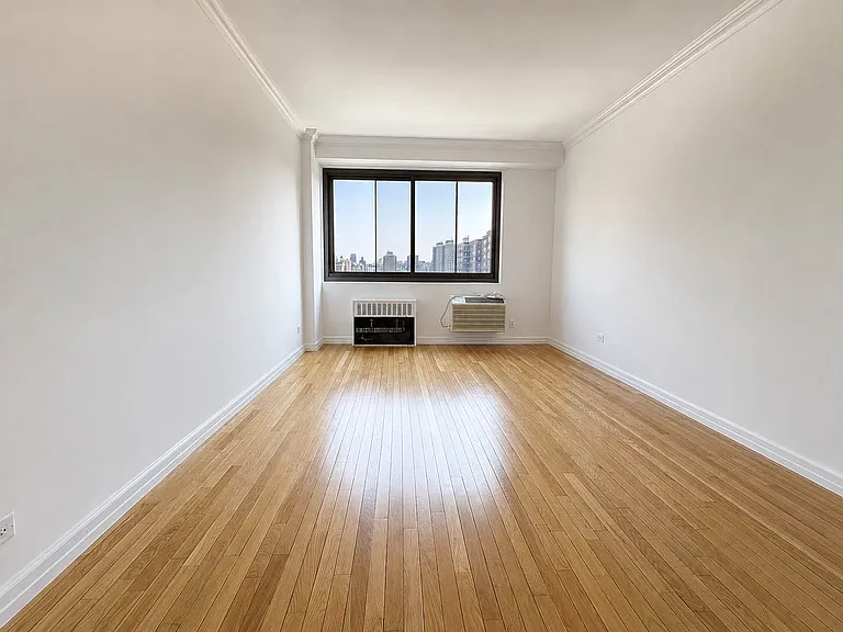 160 W 97th St #12C — Photo 7