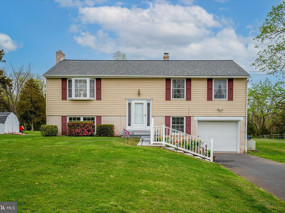 1822 Old Sumneytown Pike, Harleysville, PA 19438 Zillow