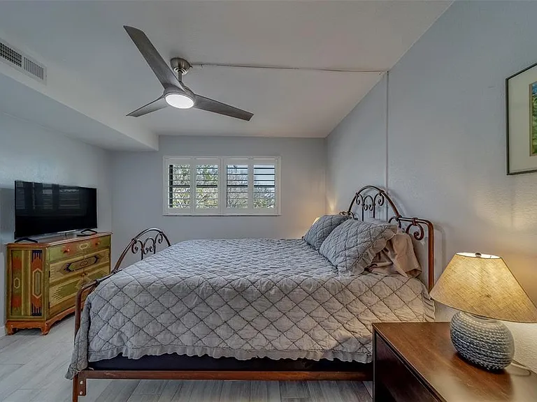 11650 Capri Cir S #105 — Photo 32