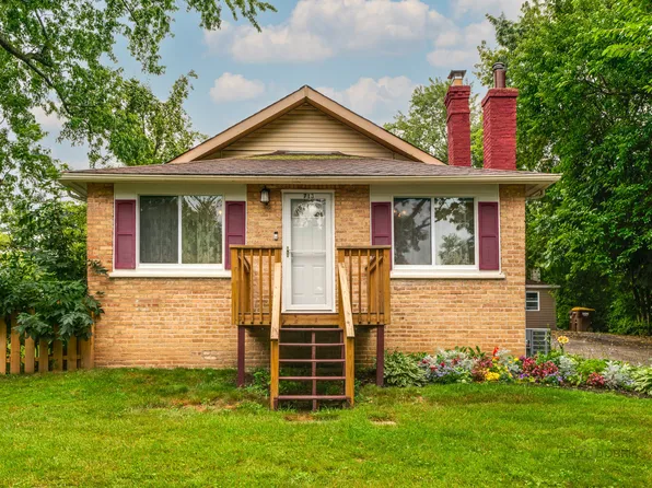 713 Paul St, McHenry, IL 60051